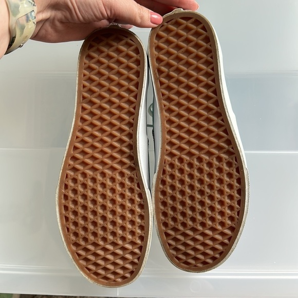 Vans Off The Wall Teal Cat & Beach Ball Canvas Sneakers Women’s 8 GUC Low Top - Picture 4 of 4